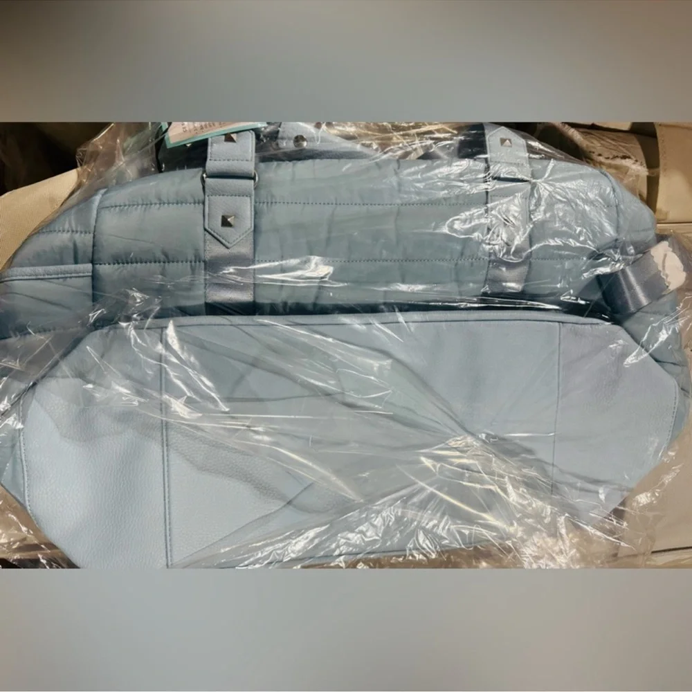 🎉LAST PIECE🎉CYNTHIA ROWLEY Quilted Channel Weekender - Picture 5 of 6